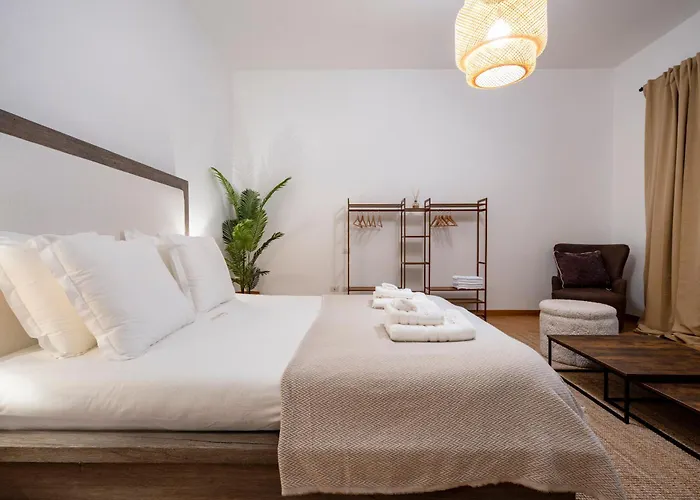 High-End Apartment In Bari Center